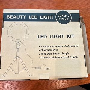 NEW Beauty LED Light Kit